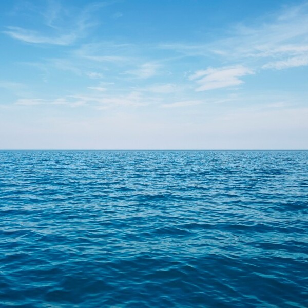 view of the horizon on the water